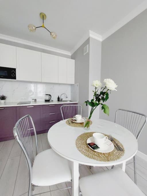 жк Only Sun в 10 минутах от аэропорта Apartment